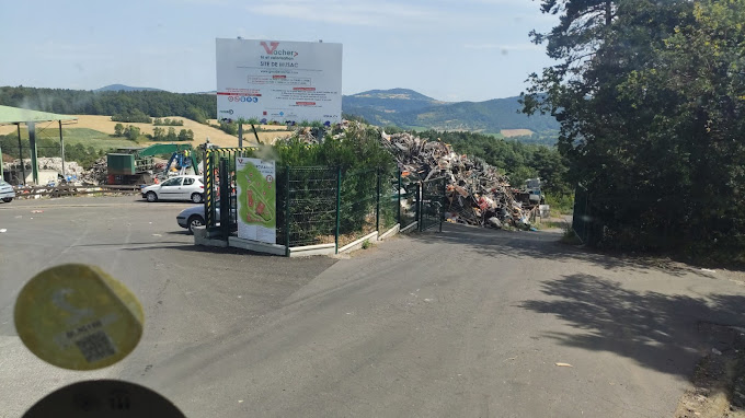 Aperçu des activités de la casse automobile DE RECUPERATION ET VALORISATION VACHER située à POLIGNAC (43000)